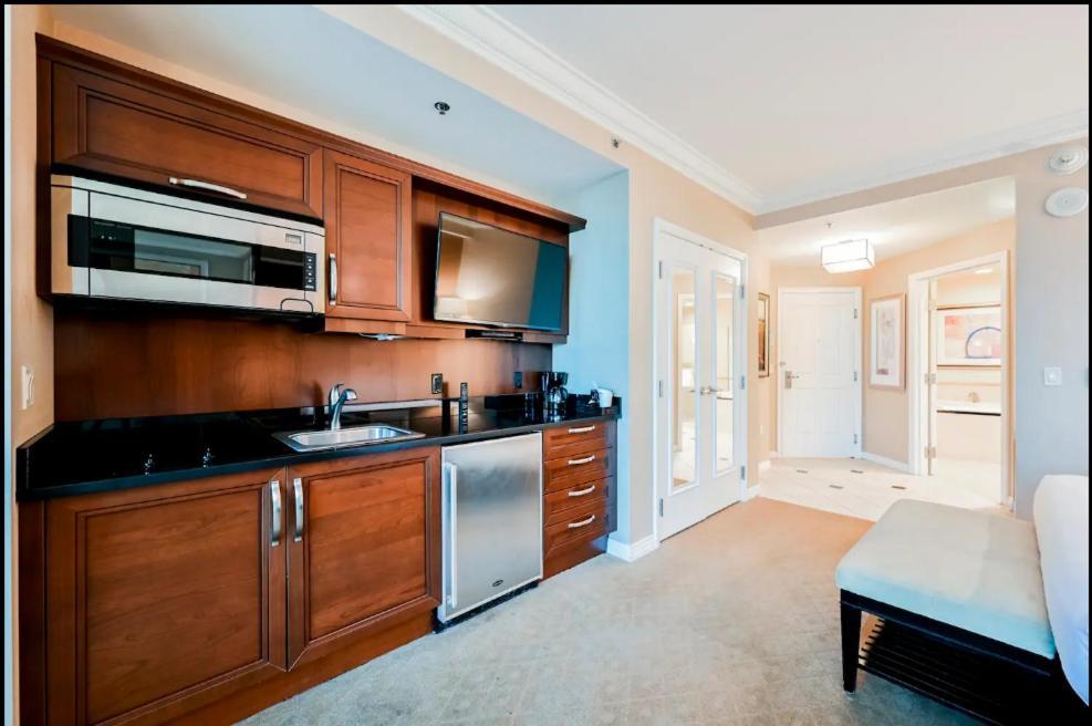 Signature Mgm Suite With Strip And Sphere View ลาสเวกัส ภายนอก รูปภาพ