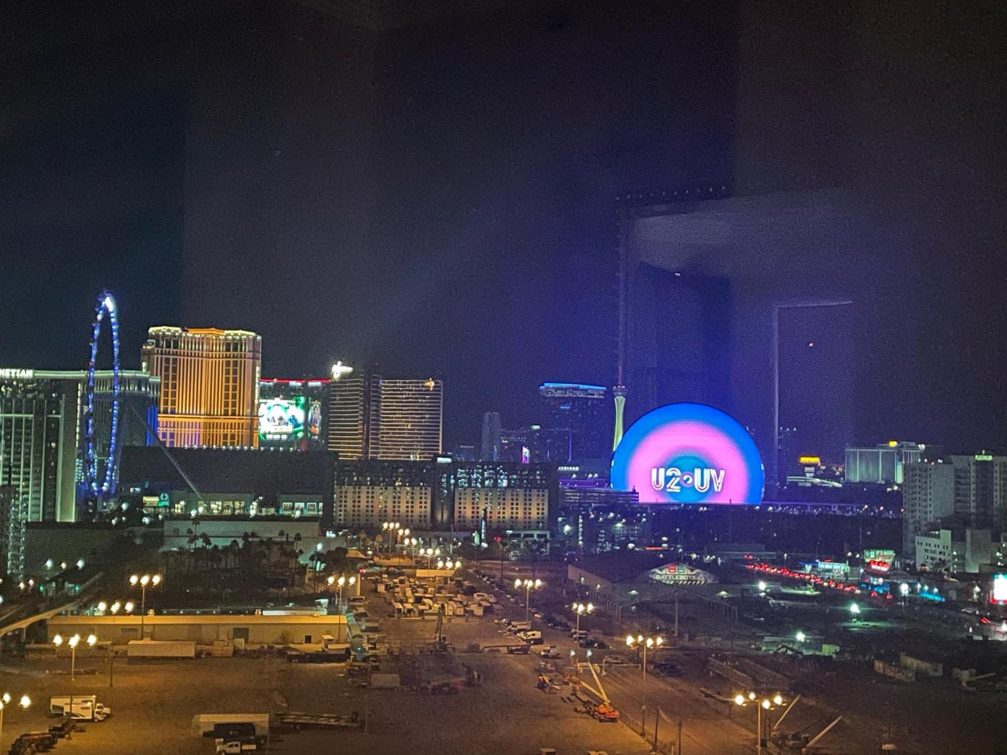 Signature Mgm Suite With Strip And Sphere View ลาสเวกัส ภายนอก รูปภาพ